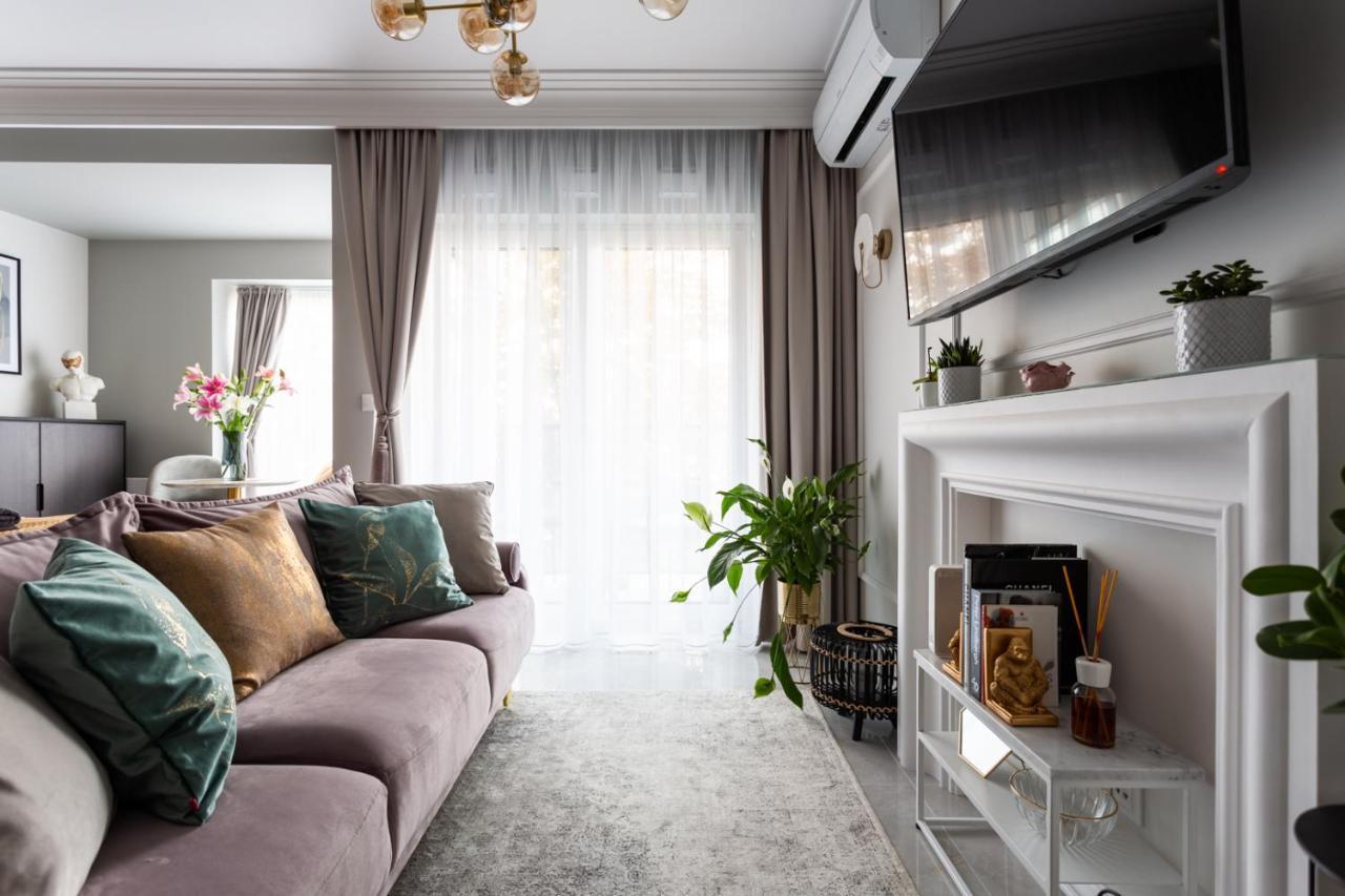 Golden Prince Apartment, So Close To Rynek! Free Parking Included. فروتسواف المظهر الخارجي الصورة