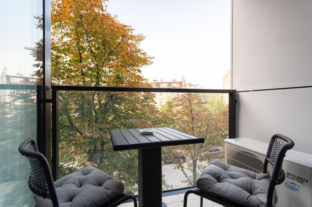 Golden Prince Apartment, So Close To Rynek! Free Parking Included. فروتسواف المظهر الخارجي الصورة